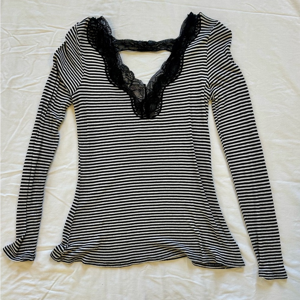 Jessica Simpson Medium Striped Black and White Lace Trim Top